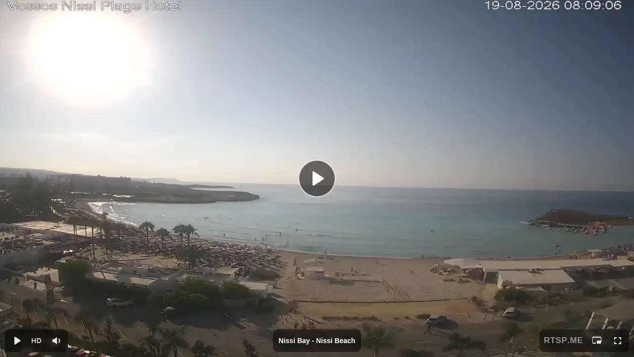 Webcam snapshot from :city — August 19, 2026 05:00