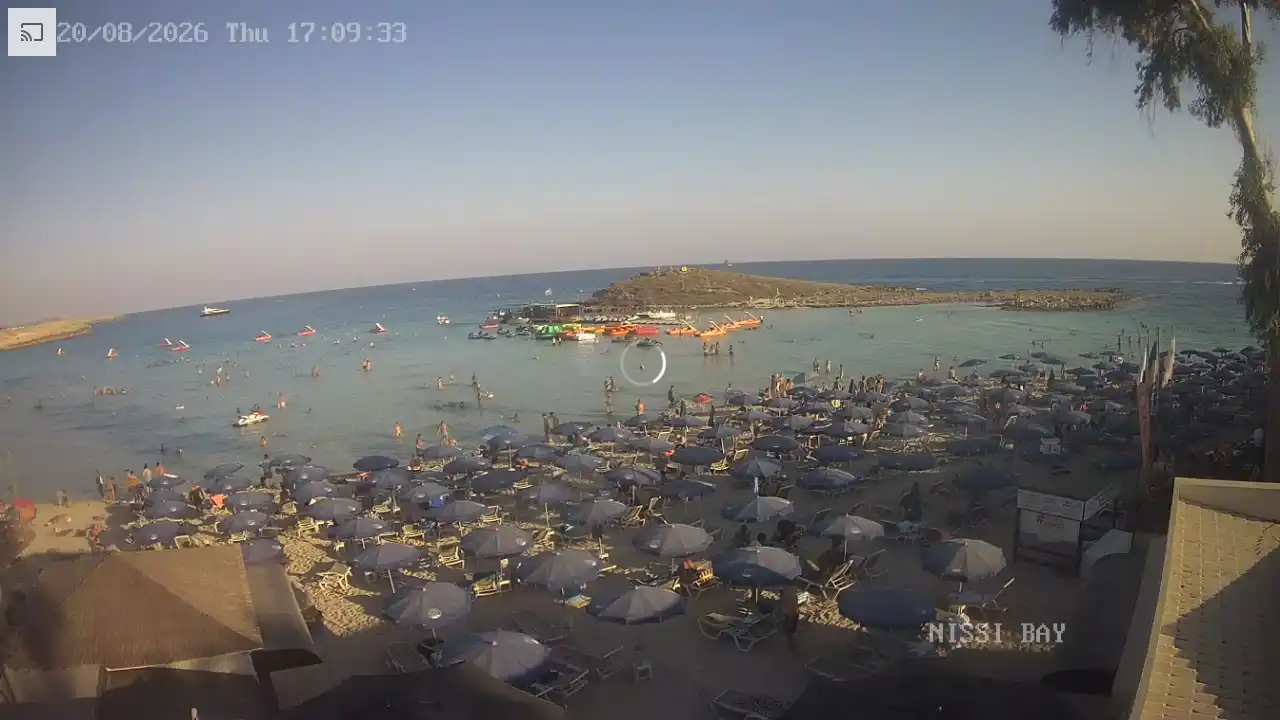 Webcam snapshot from :city — August 20, 2026 15:00