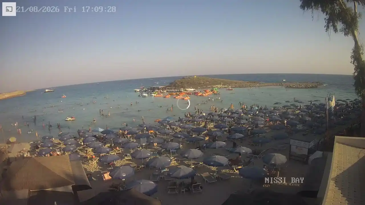 Webcam snapshot from :city — August 21, 2026 15:00