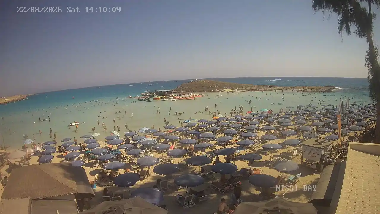 Webcam snapshot from :city — August 22, 2026 12:00