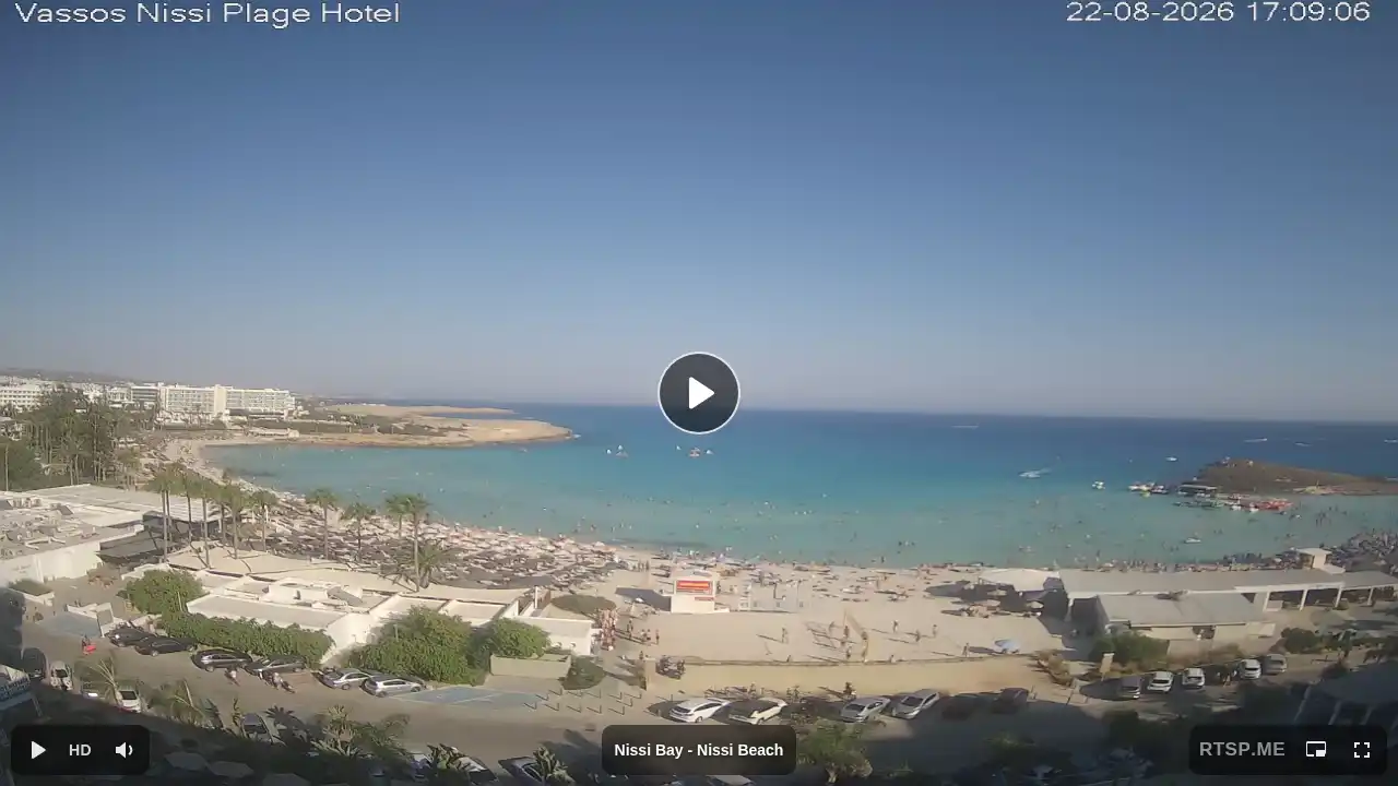 Webcam snapshot from :city — August 22, 2026 14:00