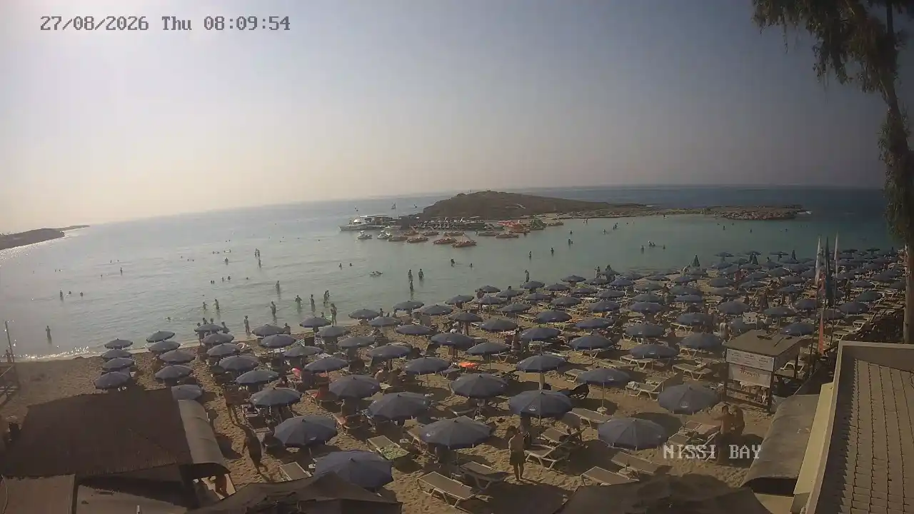 Webcam snapshot from :city — August 27, 2026 06:00