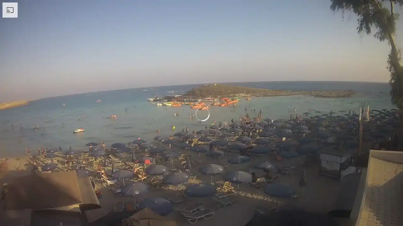 Webcam snapshot from :city — August 27, 2026 15:00