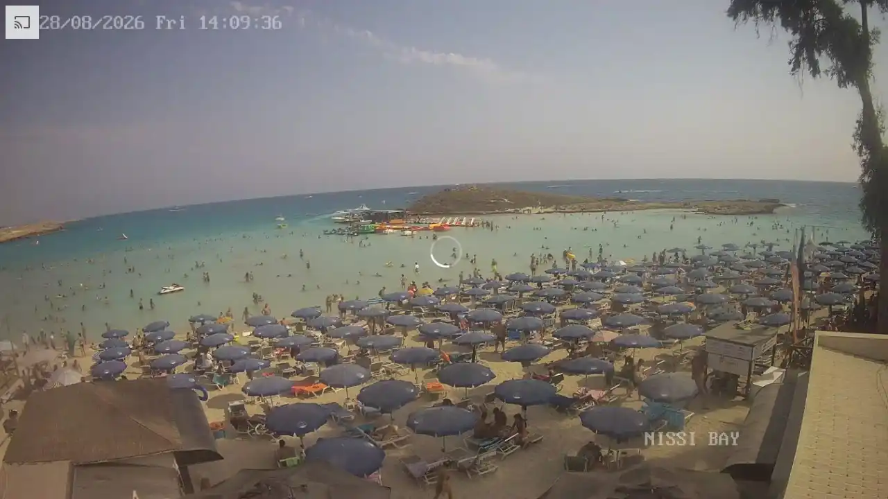 Webcam snapshot from :city — August 28, 2026 12:00