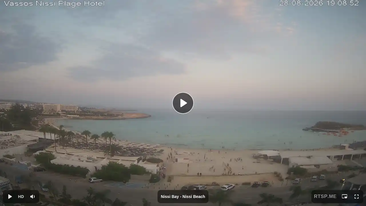 Webcam snapshot from :city — August 28, 2026 16:00