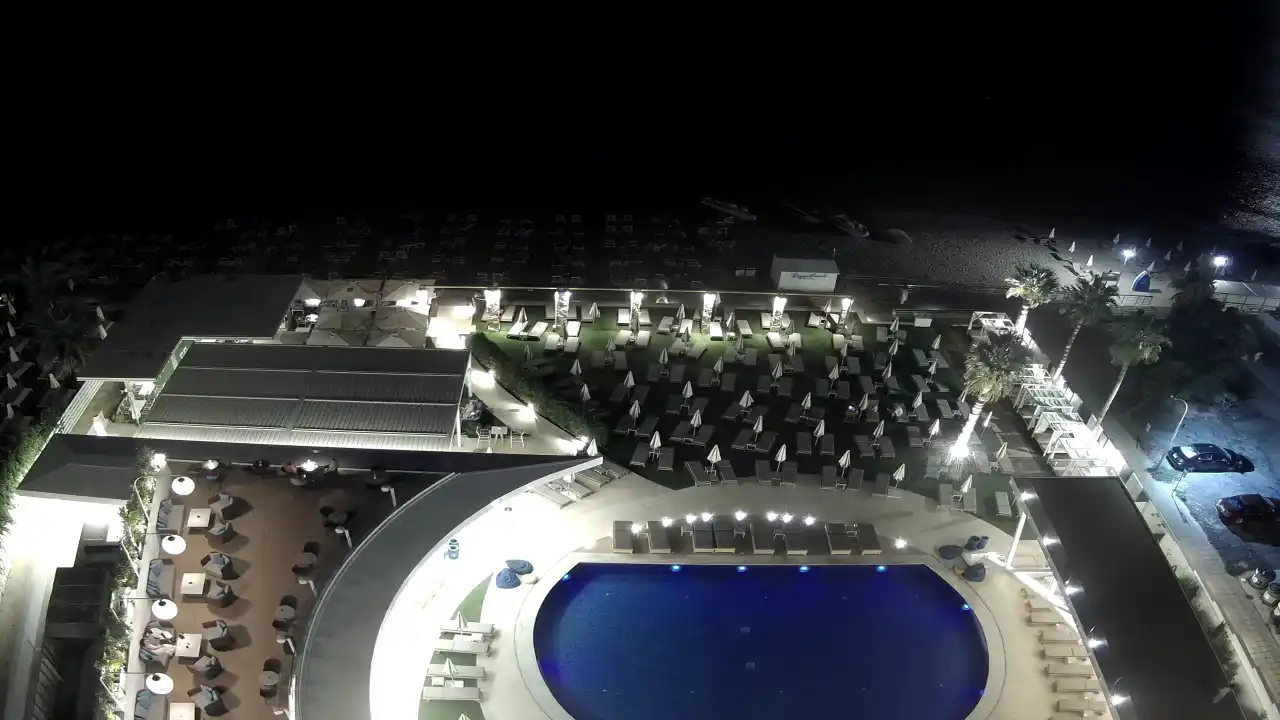 Webcam snapshot from :city — August 30, 2026 19:00