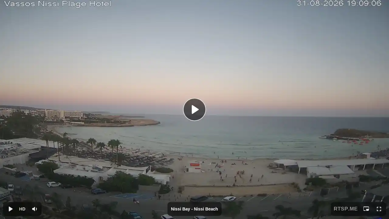 Webcam snapshot from :city — August 31, 2026 16:00