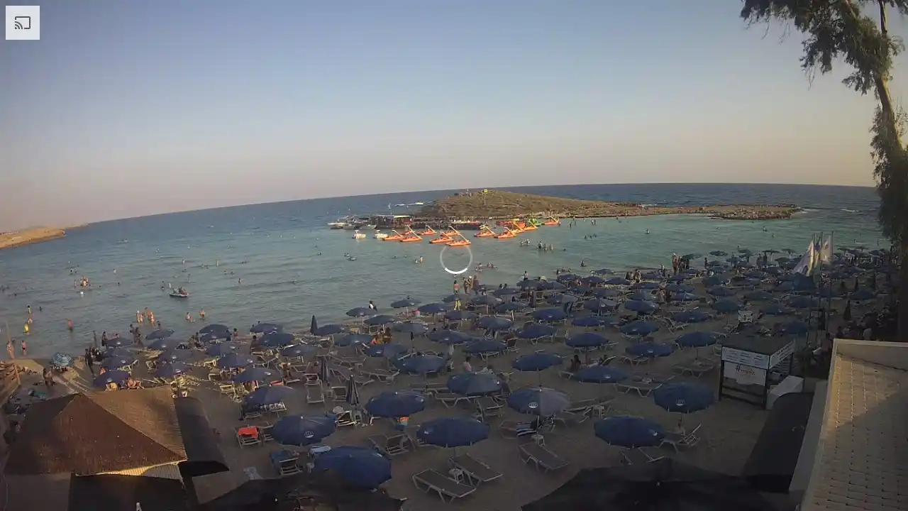 Webcam snapshot from :city — September 5, 2026 15:00