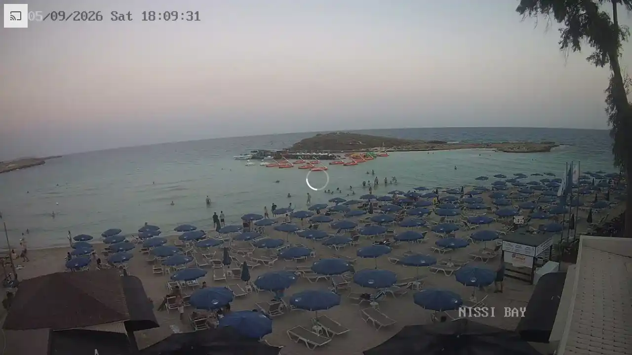 Webcam snapshot from :city — September 5, 2026 16:00