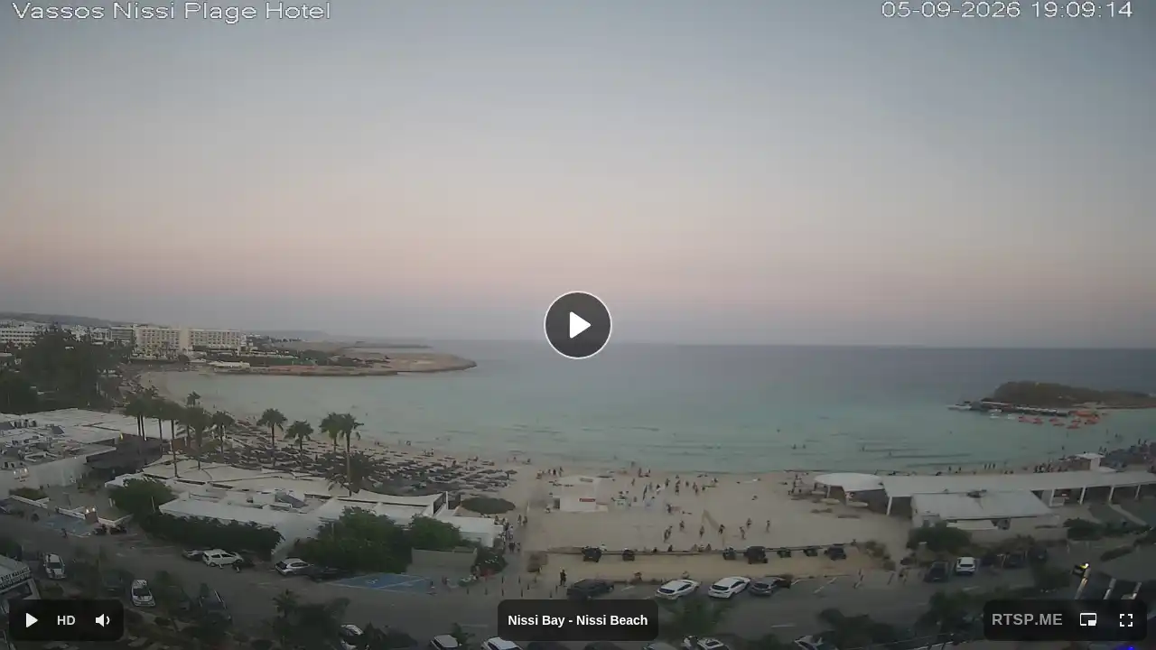Webcam snapshot from :city — September 5, 2026 16:00