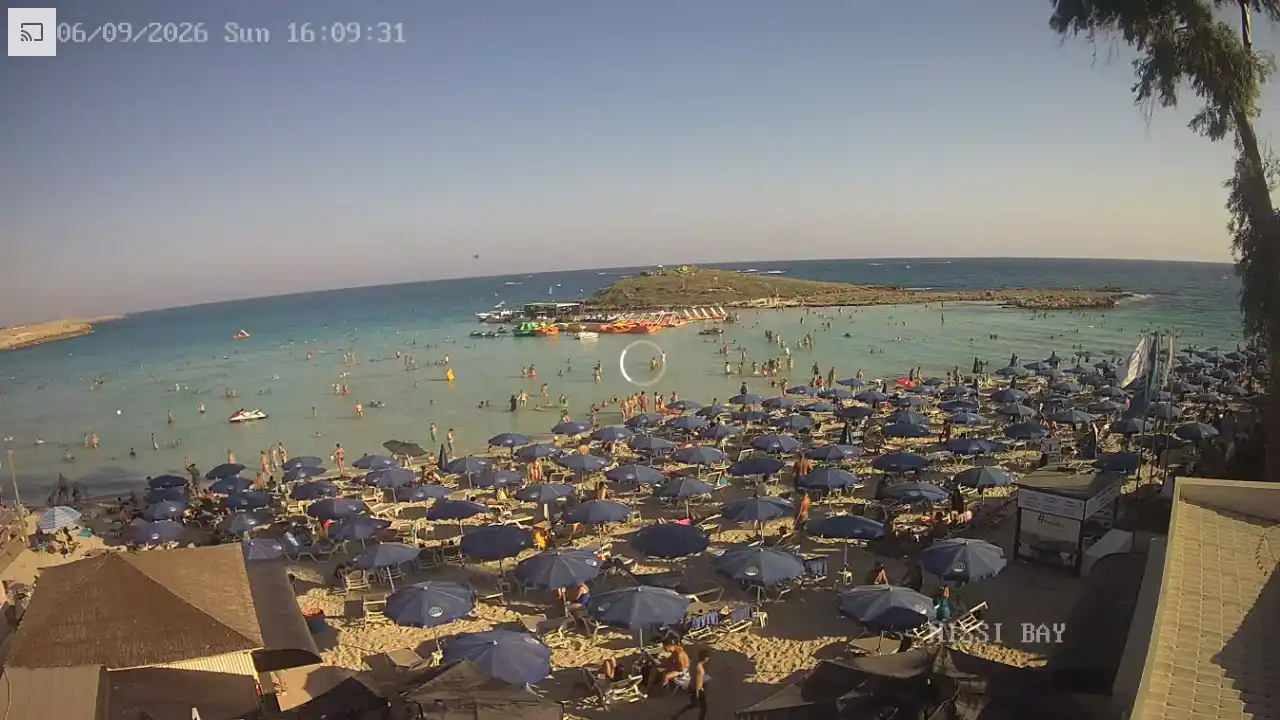Webcam snapshot from :city — September 6, 2026 14:00