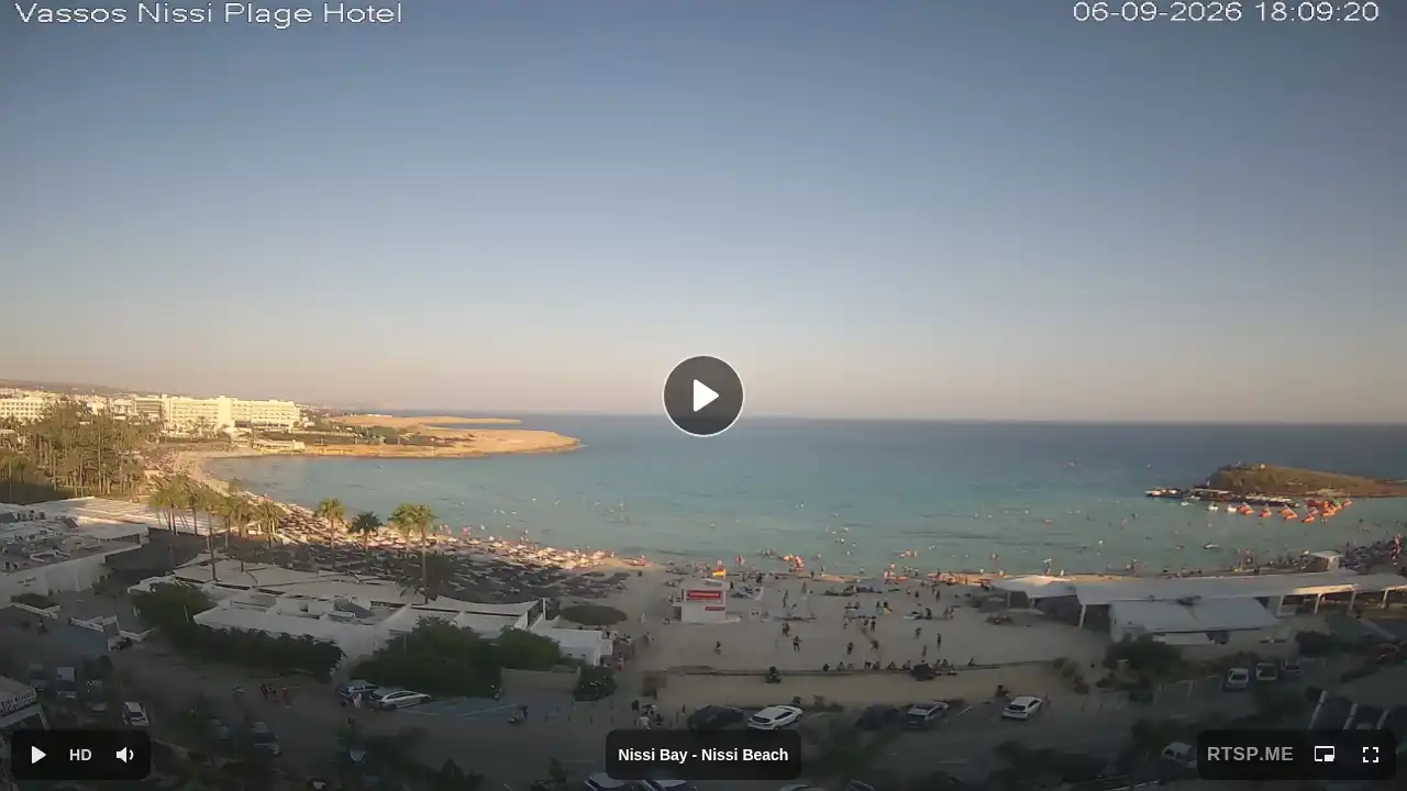 Webcam snapshot from :city — September 6, 2026 15:00