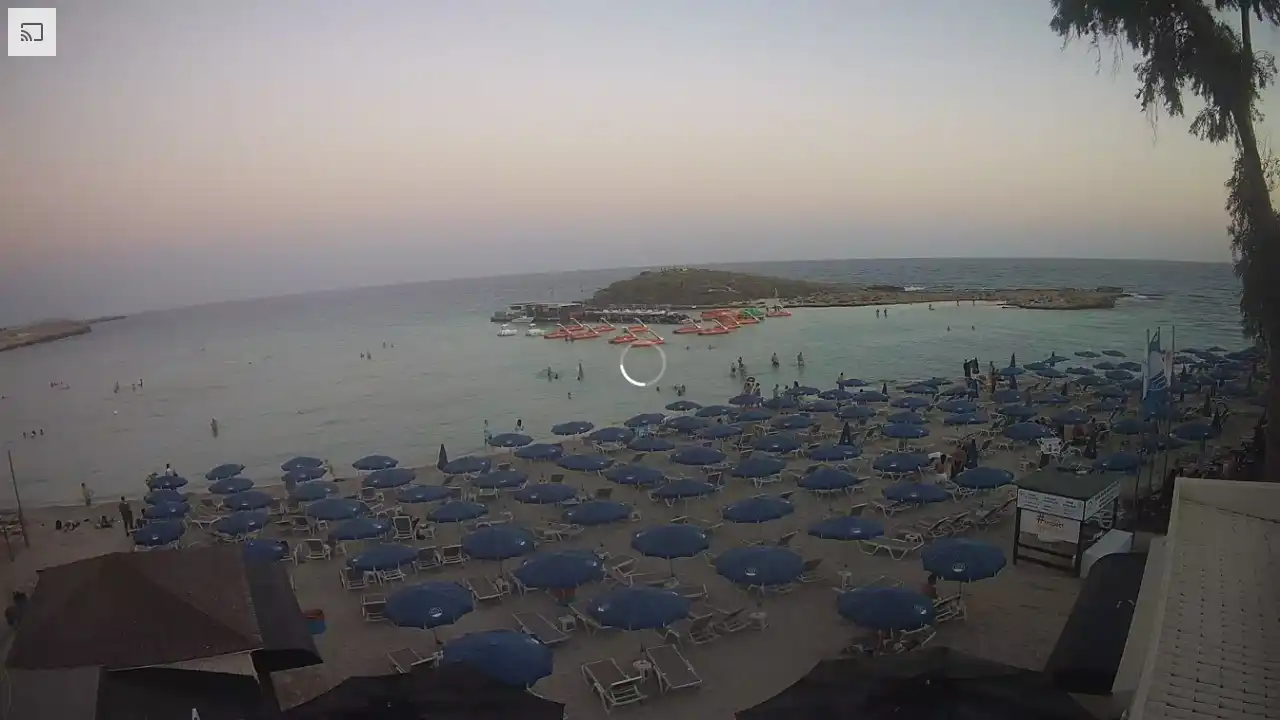 Webcam snapshot from :city — September 6, 2026 16:00