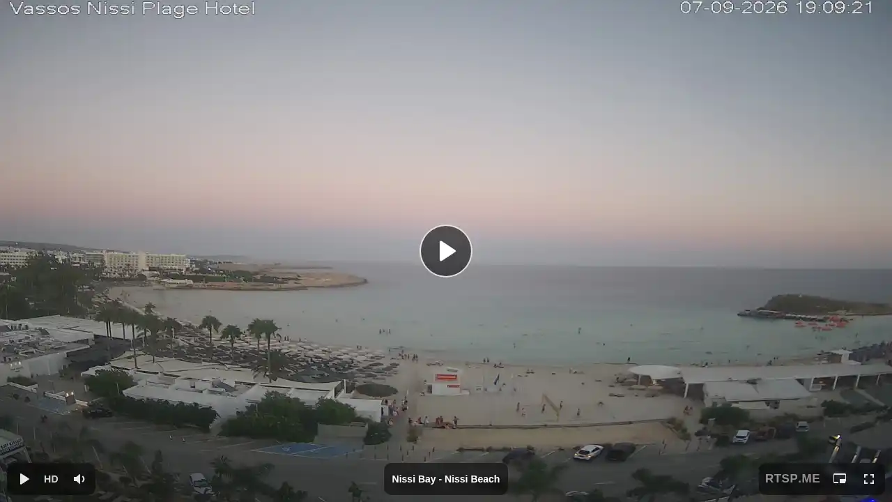 Webcam snapshot from :city — September 7, 2026 16:00