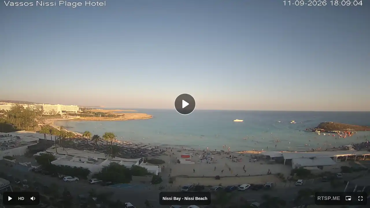 Webcam snapshot from :city — September 11, 2026 15:00