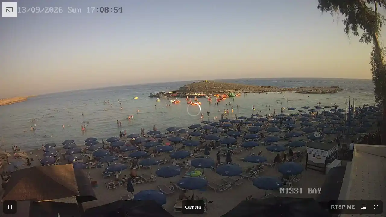 Webcam snapshot from :city — September 13, 2026 15:00