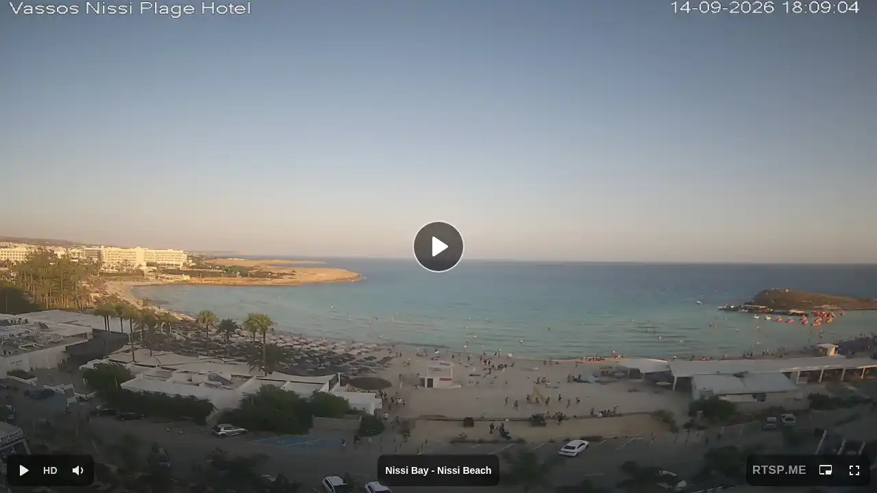 Webcam snapshot from :city — September 14, 2026 15:00
