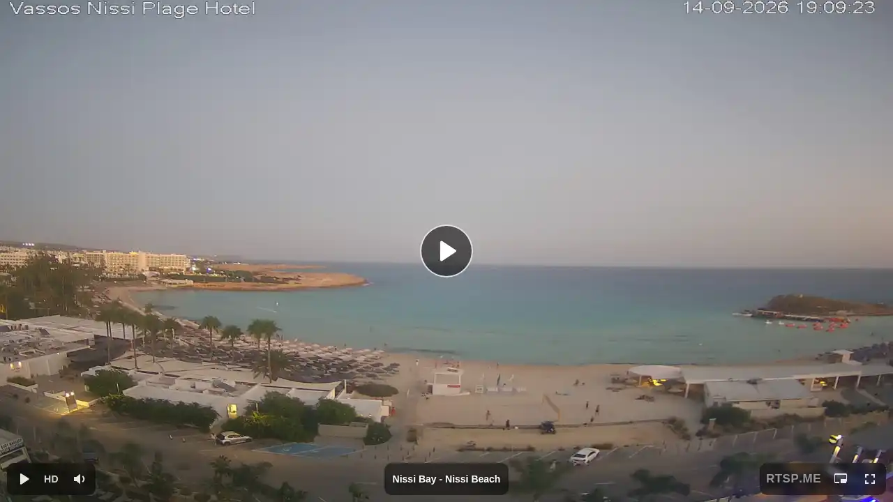 Webcam snapshot from :city — September 14, 2026 16:00