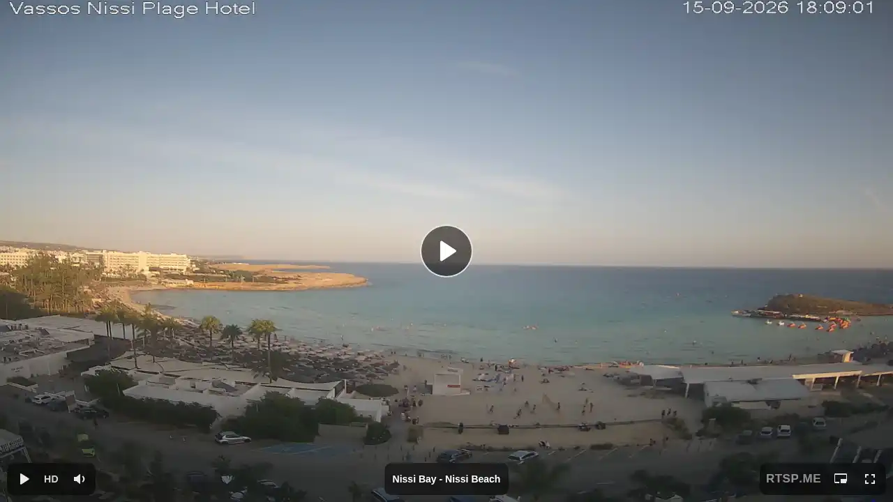 Webcam snapshot from :city — September 15, 2026 15:00