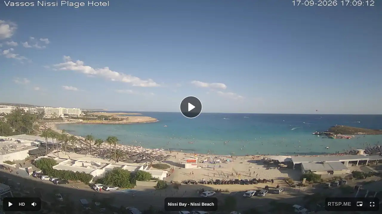 Webcam snapshot from :city — September 17, 2026 14:00