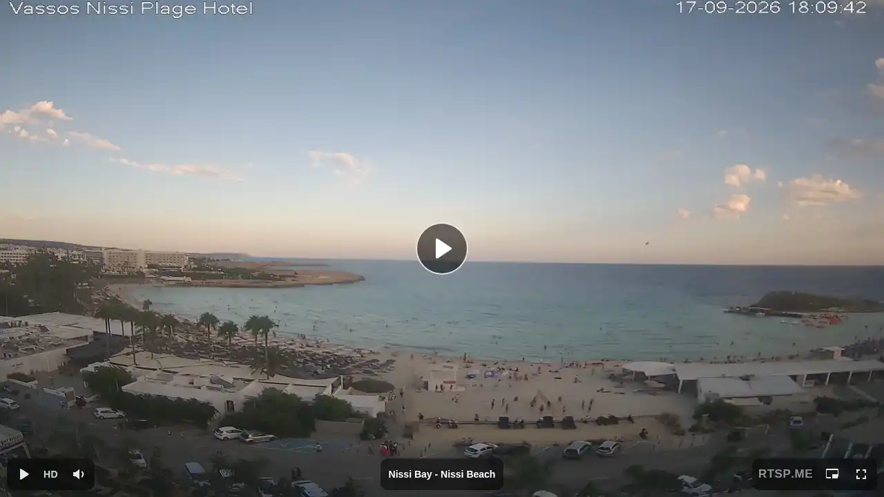 Webcam snapshot from :city — September 17, 2026 15:00