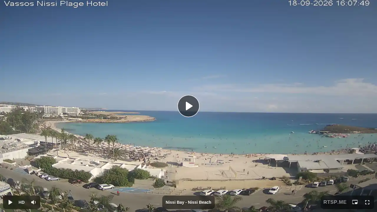Webcam snapshot from :city — September 18, 2026 13:00