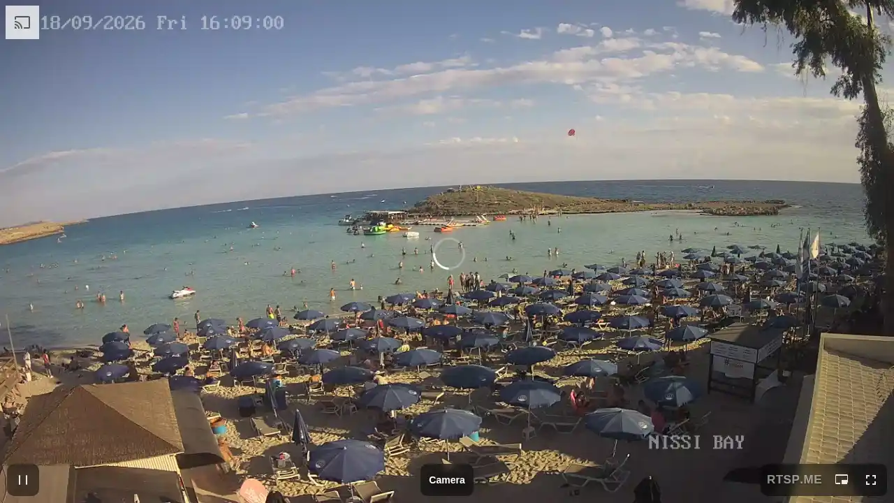 Webcam snapshot from :city — September 18, 2026 14:00