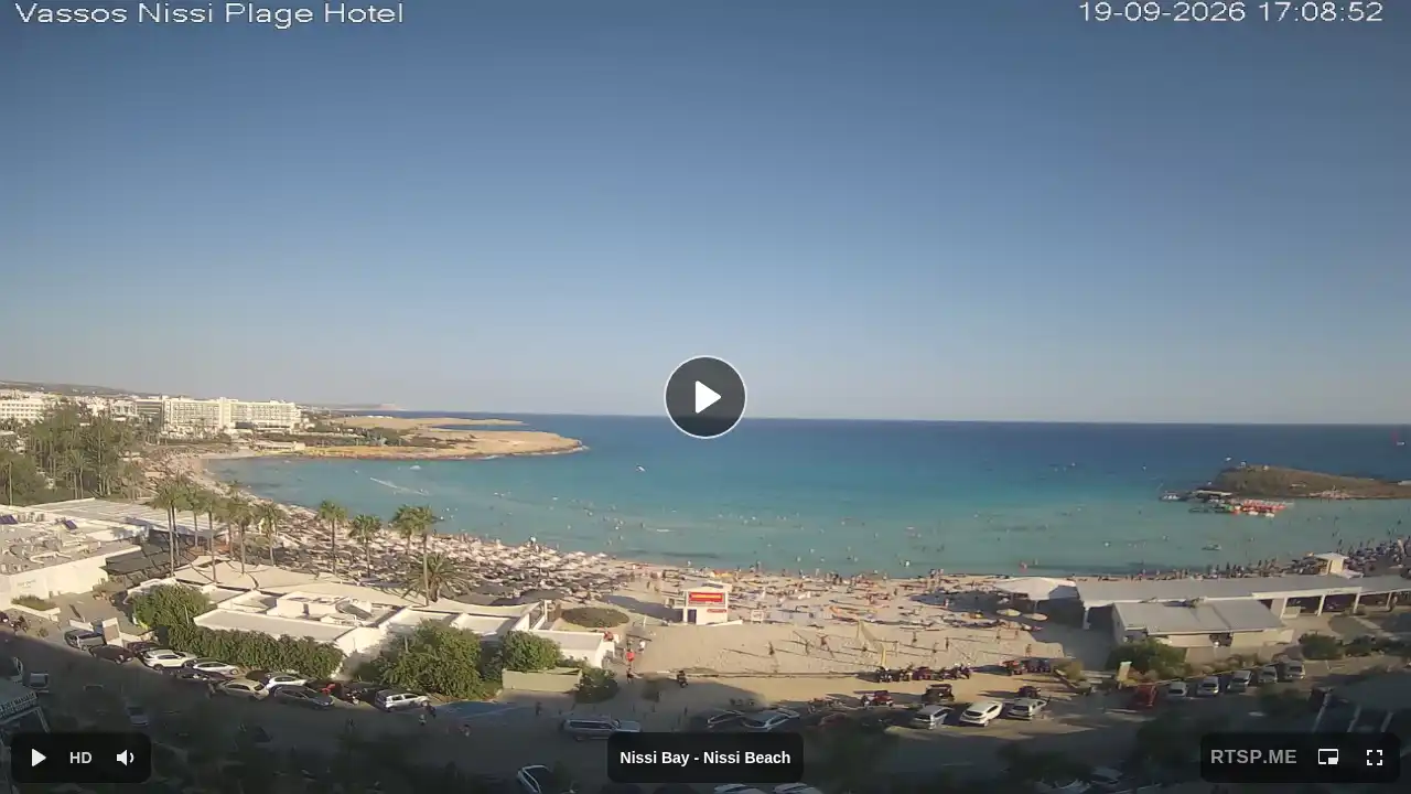 Webcam snapshot from :city — September 19, 2026 14:00
